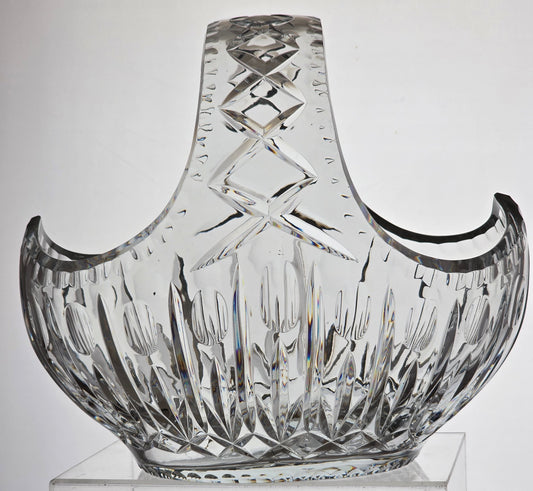 Hand cut large crystal basket 10.5 lbs