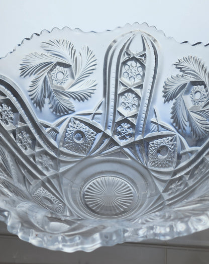 L E Smith Glass buzzstar punch bowl