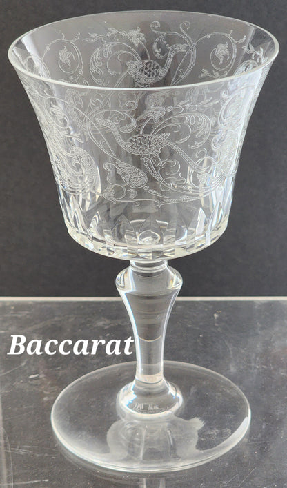 Cut glass and etched goblet Parme Baccarat SIGNED