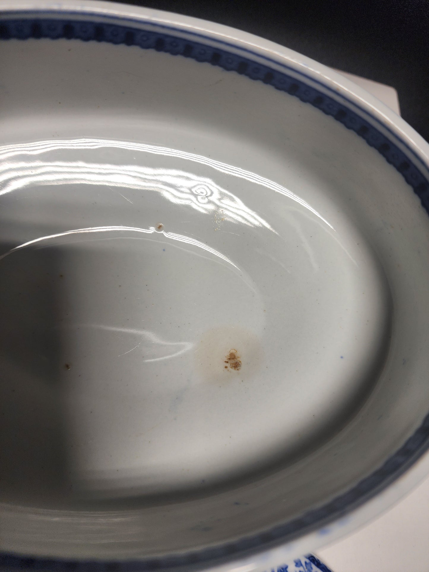 Blue a nd white soups Tureen