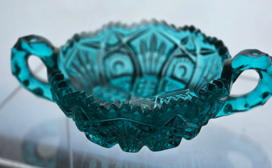 L.E. Smith turquoise Glass 2 handled dish