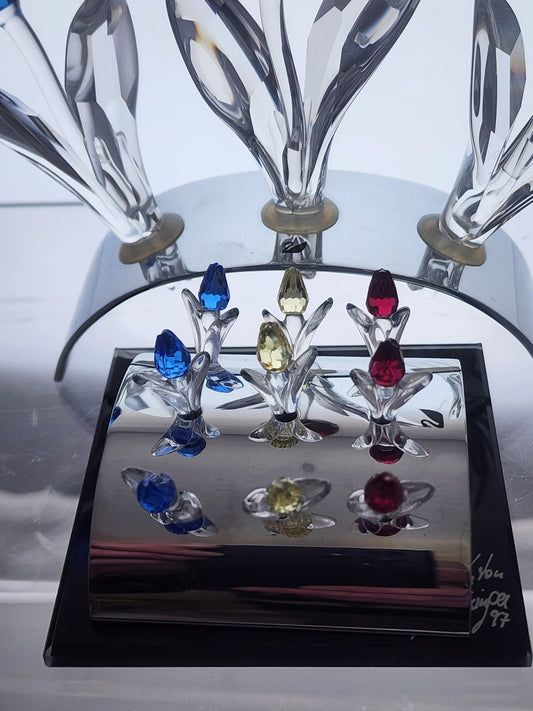 Swarovski crystal Tulip figurine DWH004