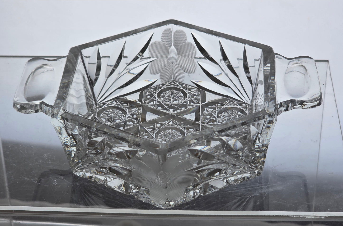 Cut glass dish with tabs American brilliant mug15