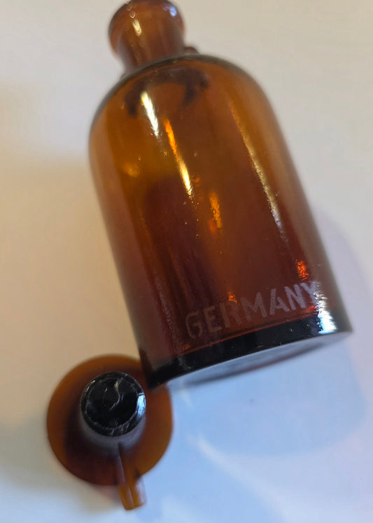 Anesthesia administration brown drip bottle civil war