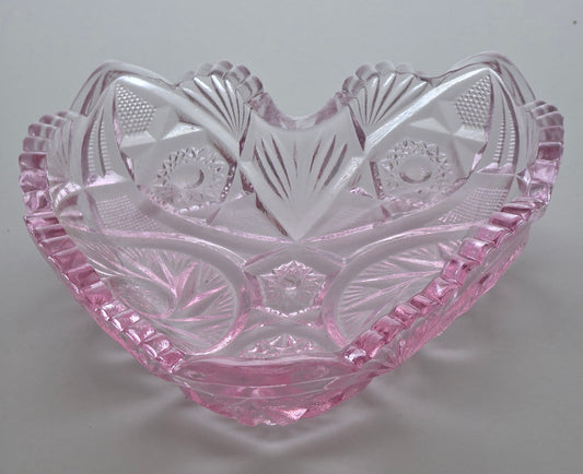 LE Smith pink heart dish
