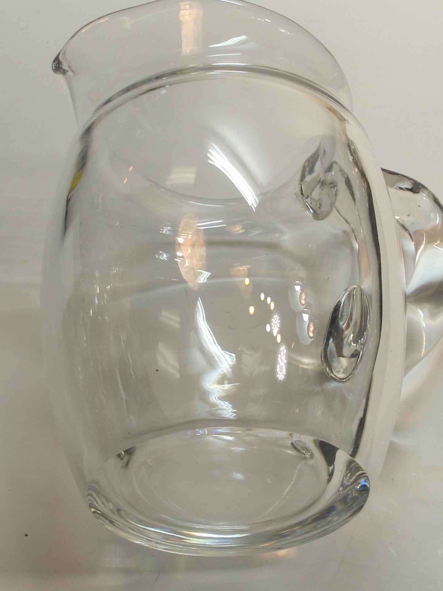 Crystal pitcher Ground and polished base