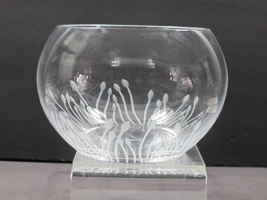Hand cut glass bowl, Frosted cuts Can be customized