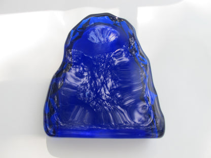 L.E Smith Glass cobalt Blue iceberg paperweight tall