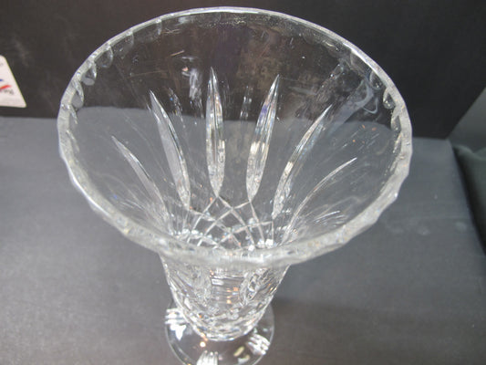 Hand cut crystal vase 629